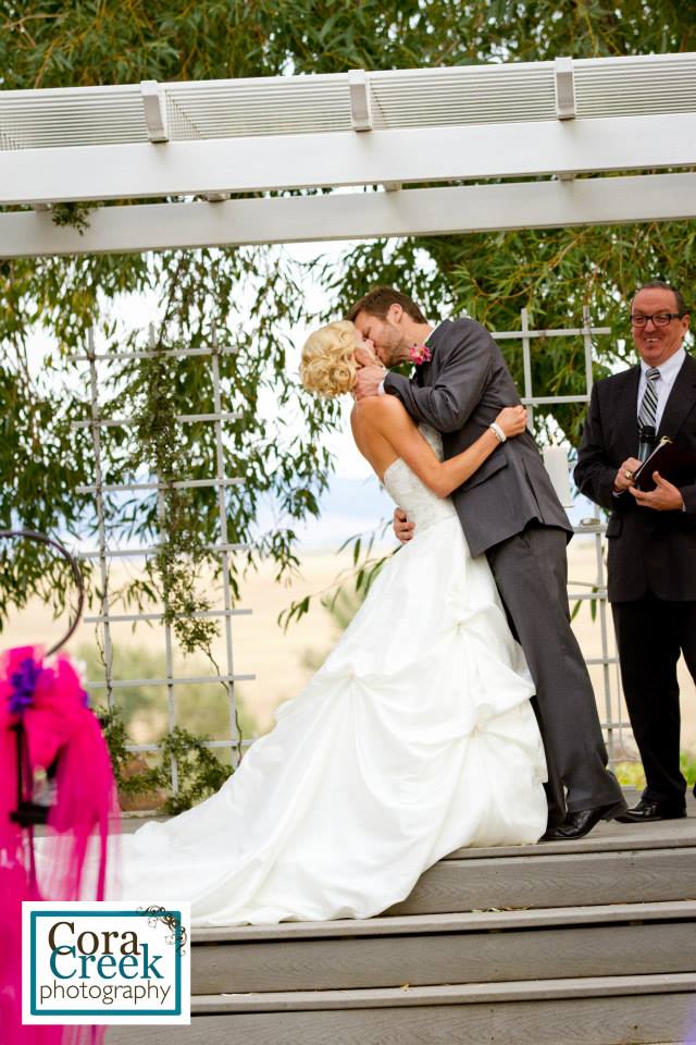 the kiss now married