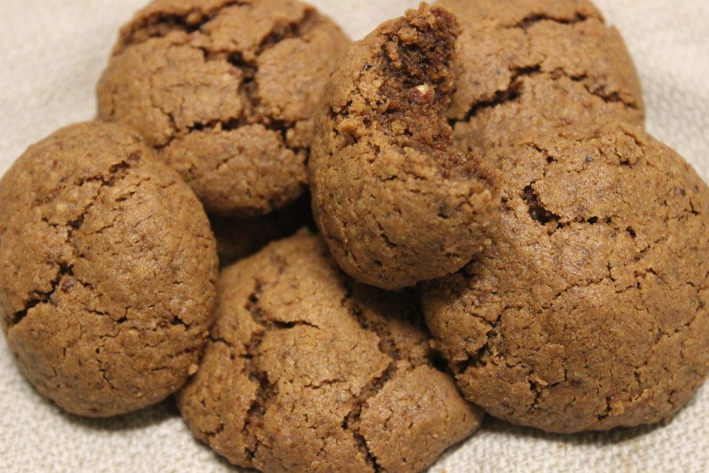 Flourless Almond Butter Cookies yum