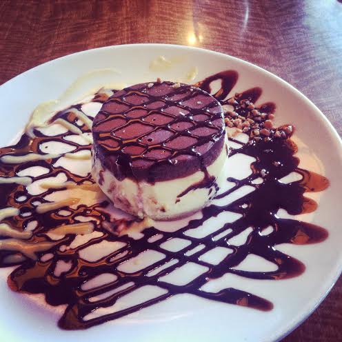 boston creme pie from legal sea foods