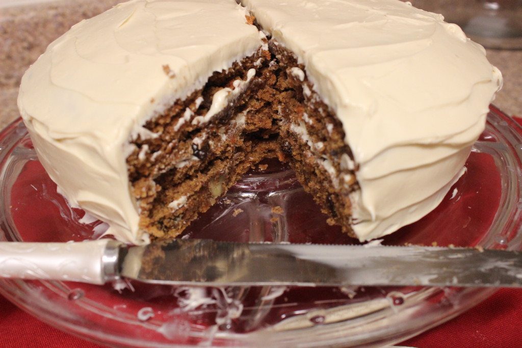 cut carrot cake