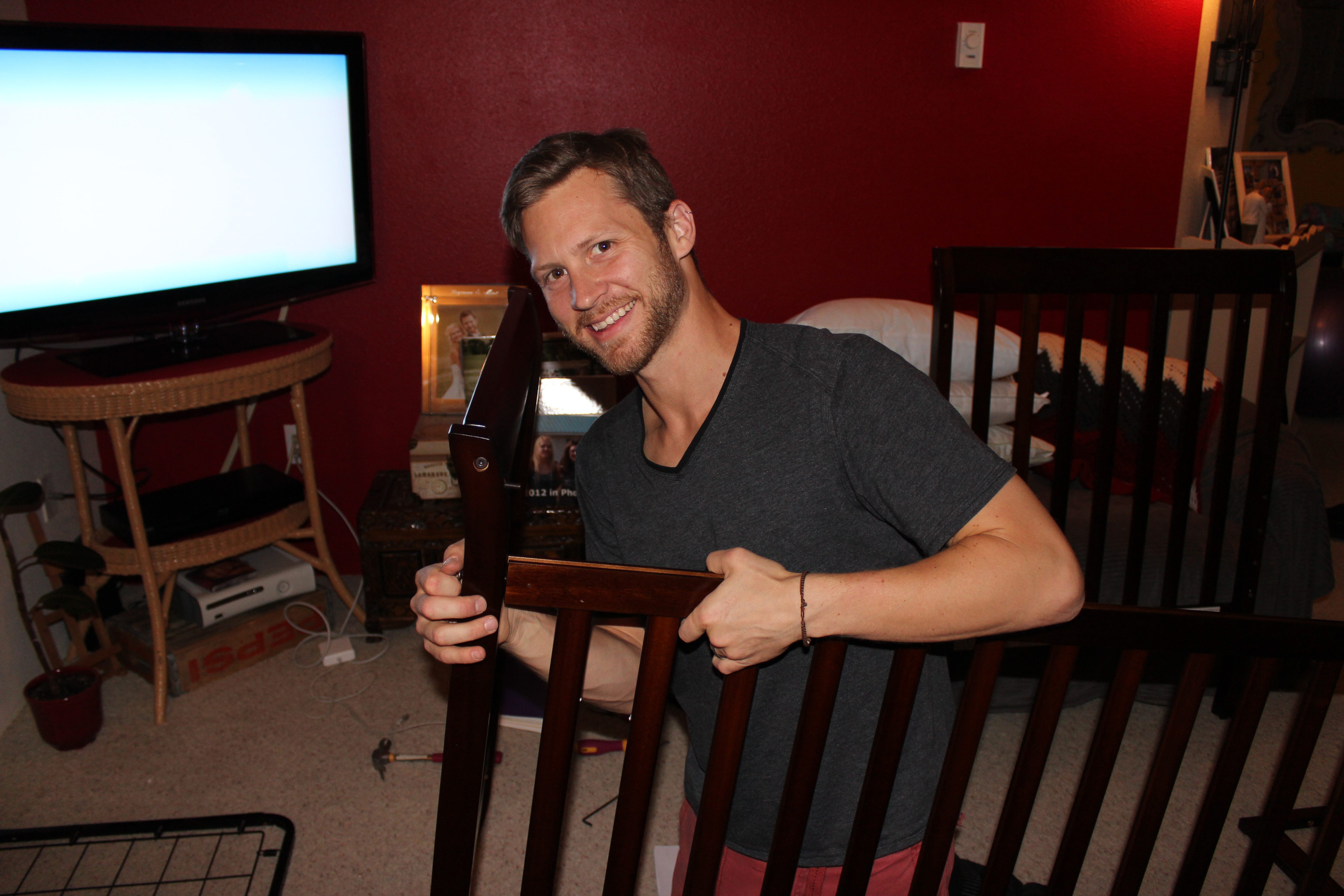 marc putting together the crib (1)