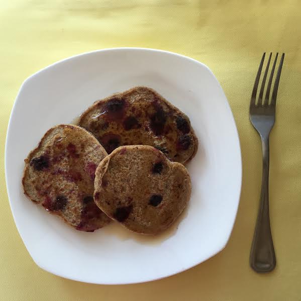 Flourless Blueberry Pancakes (Vegan)